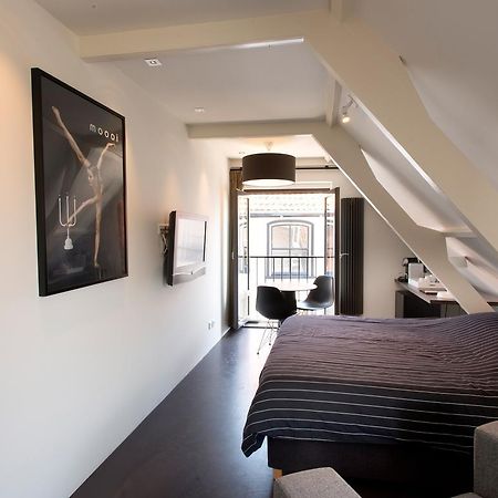 فندق دِن بورِخْفي  Studio Molenstraat المظهر الخارجي الصورة